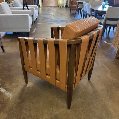 Daghelle Chair