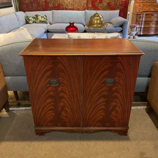 Mid Century (40's) Zenith Tube Radio Cabinet (Mono) MISC SOUND EQUIPMENT