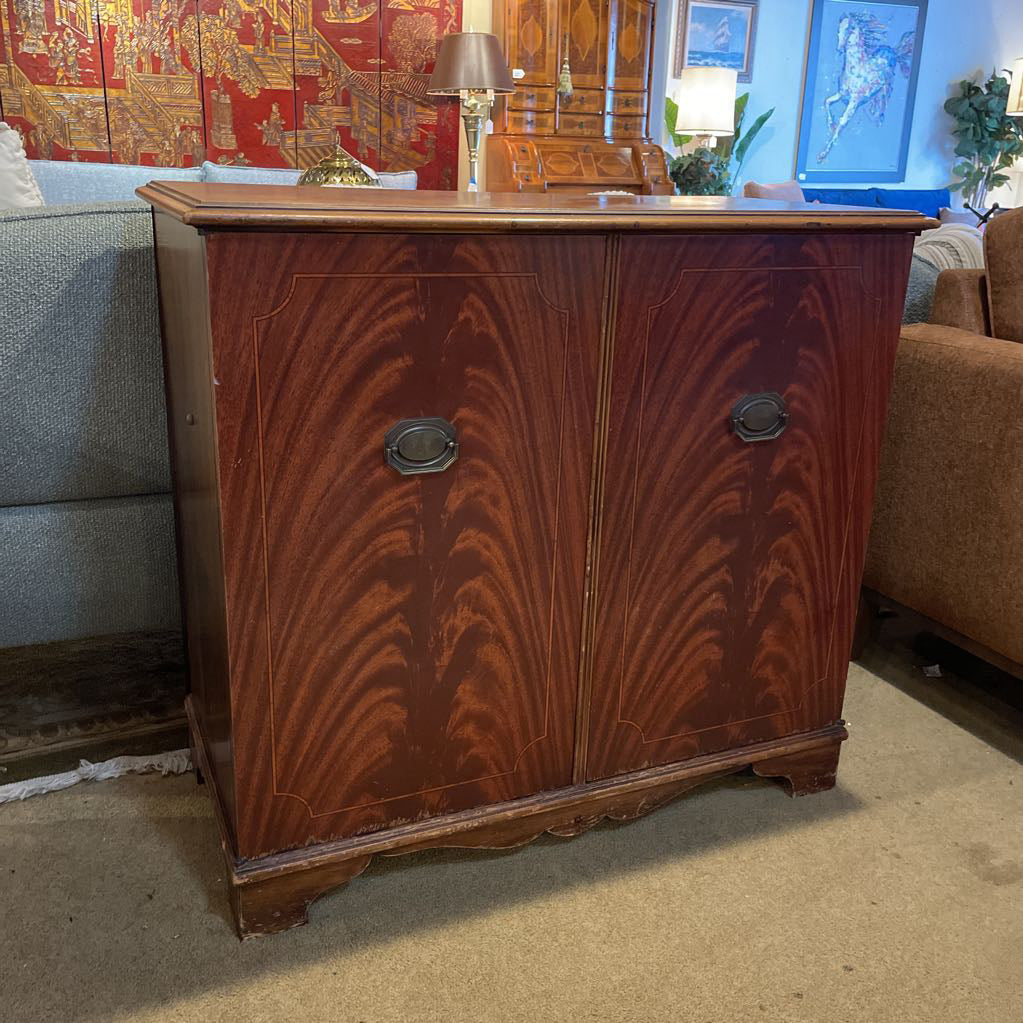 Mid Century (40's) Zenith Tube Radio Cabinet (Mono) MISC SOUND EQUIPMENT