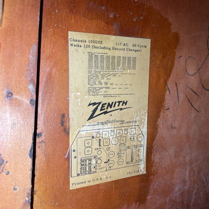 Mid Century (40's) Zenith Tube Radio Cabinet (Mono) MISC SOUND EQUIPMENT