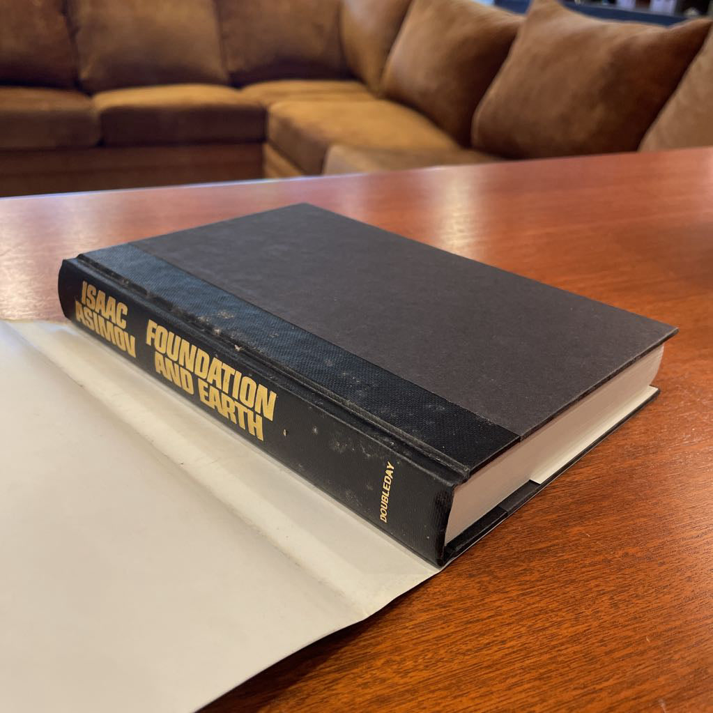 Foundation & Earth by Arthur C.Clarke Book UNIQUE FINDS