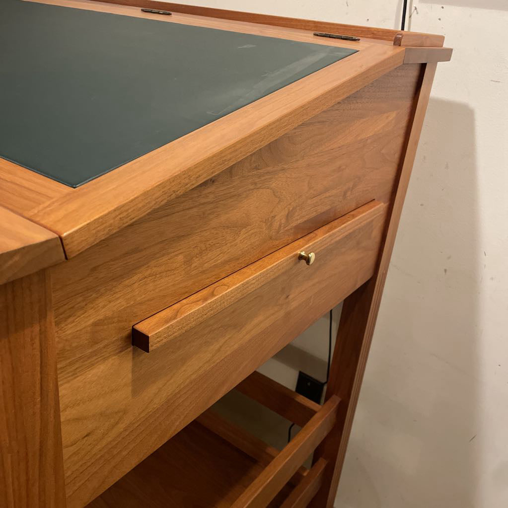 Executive Partner Stand Up Desk with Leather Top & Matching Stool C DESKS