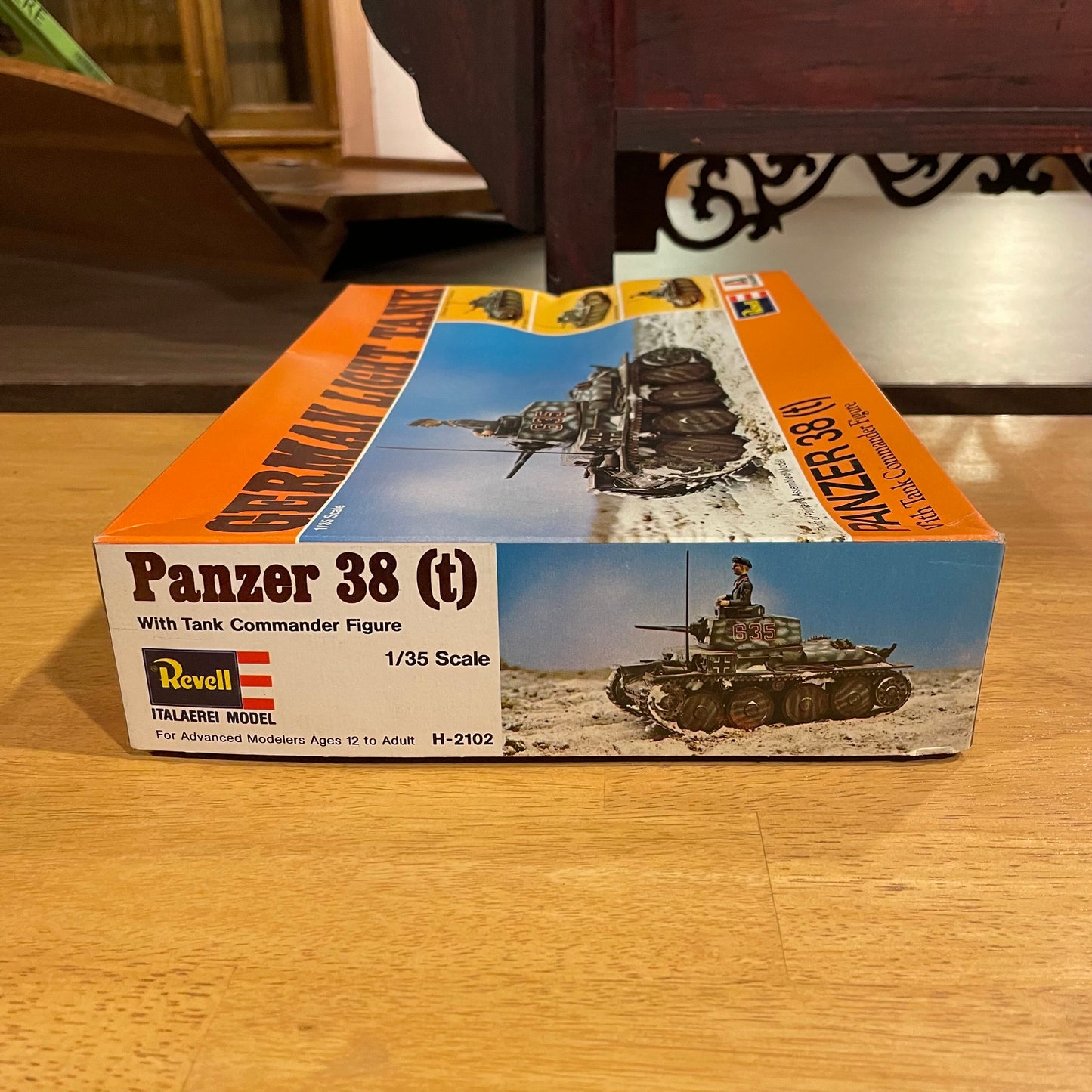 Revell/ItalaereiPanzer Tank Model Kit Vintage=AS IS