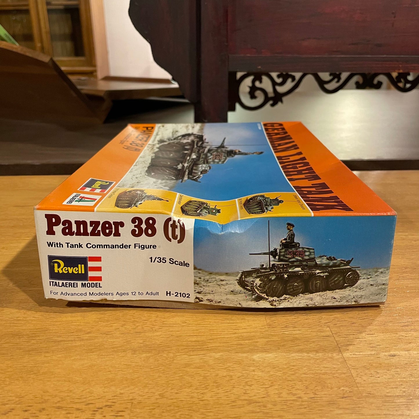 Revell/ItalaereiPanzer Tank Model Kit Vintage=AS IS