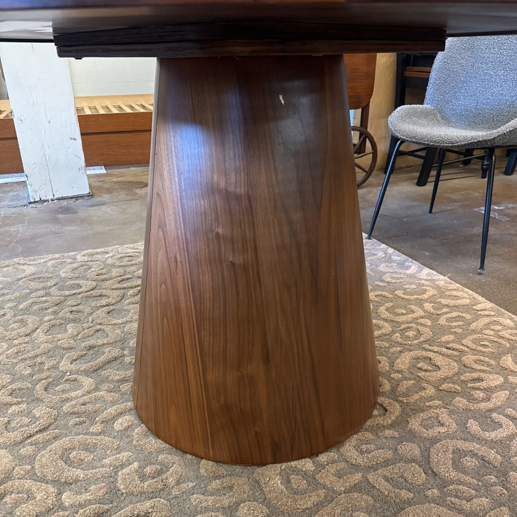 Nash Mid-Century Modern Style 50" Round Pedestal Dining Table