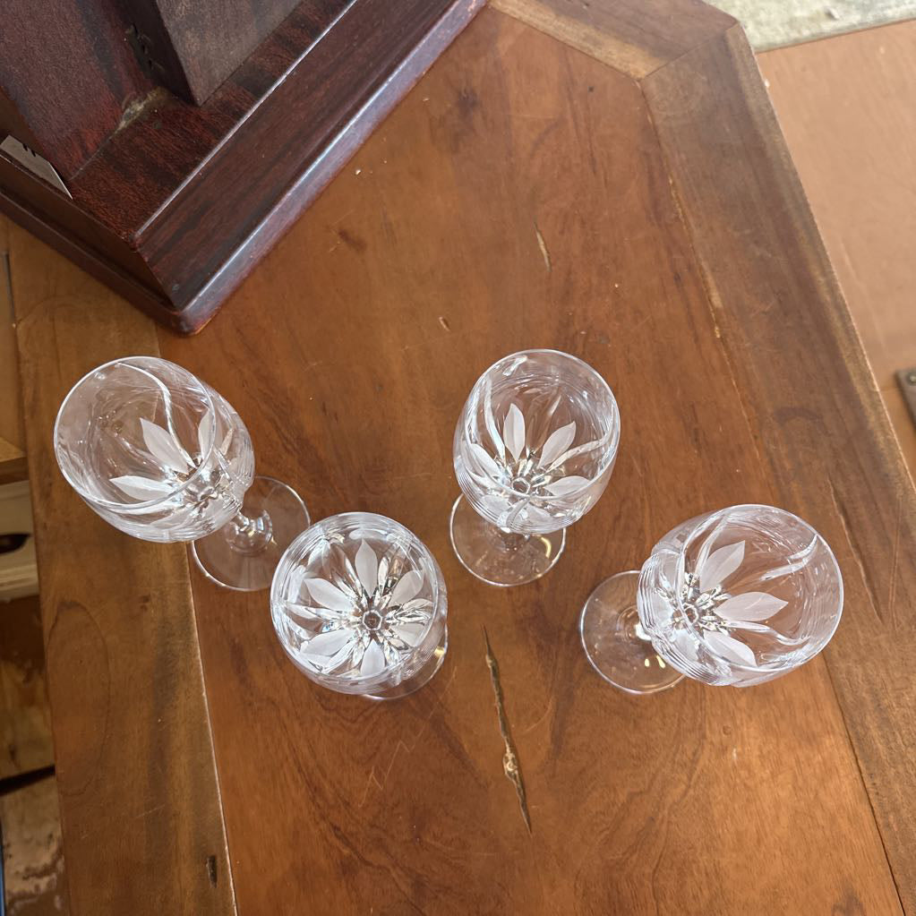 Mikasa Flame D'amore Crystal Wine Glasses (Set Of 4) SMALLS