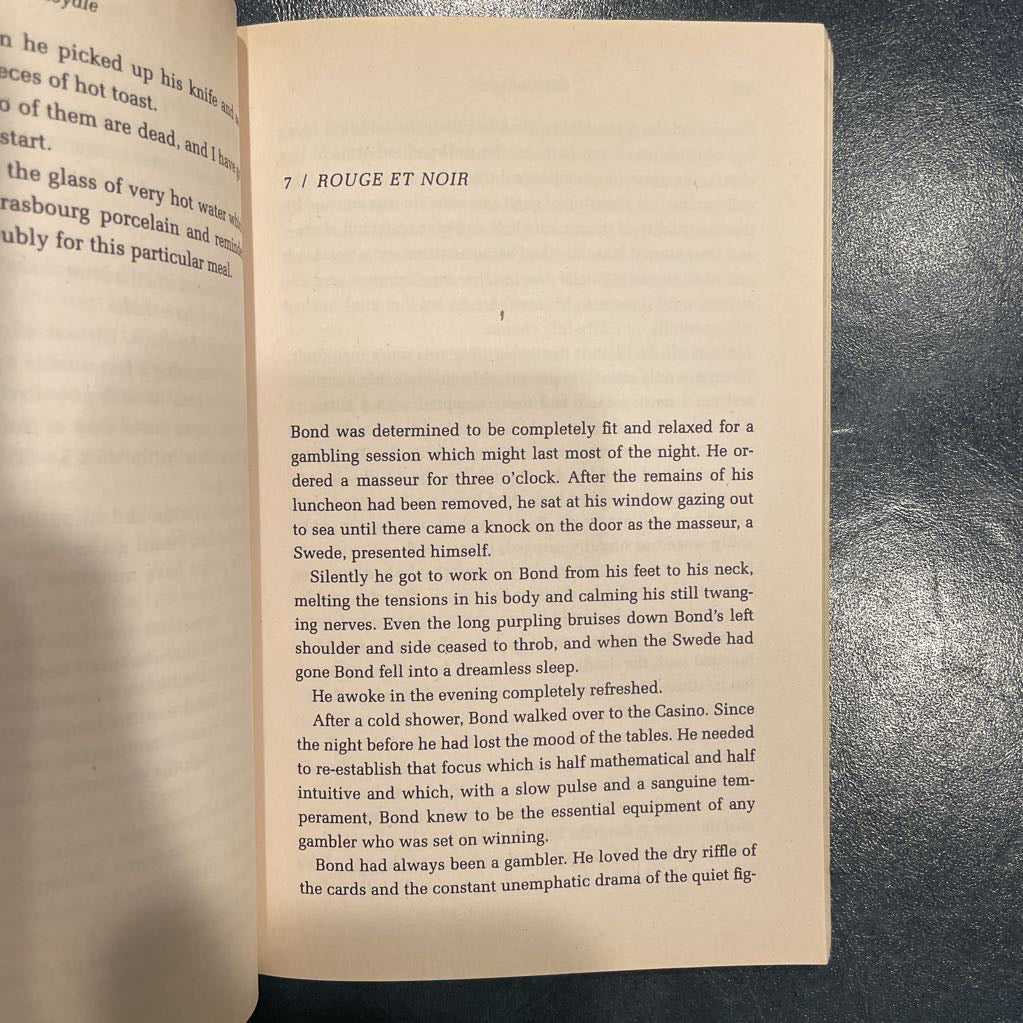 Penguin Books Edition Casino Royale UNIQUE FINDS