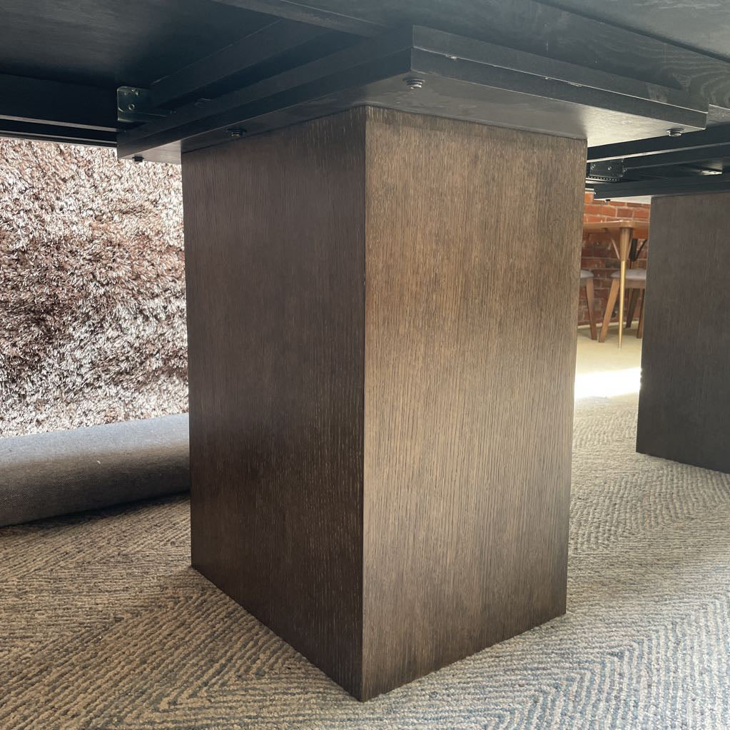 Bernhardt Dark Wood Column Leg Expanding Dining Table C DINING TABLES