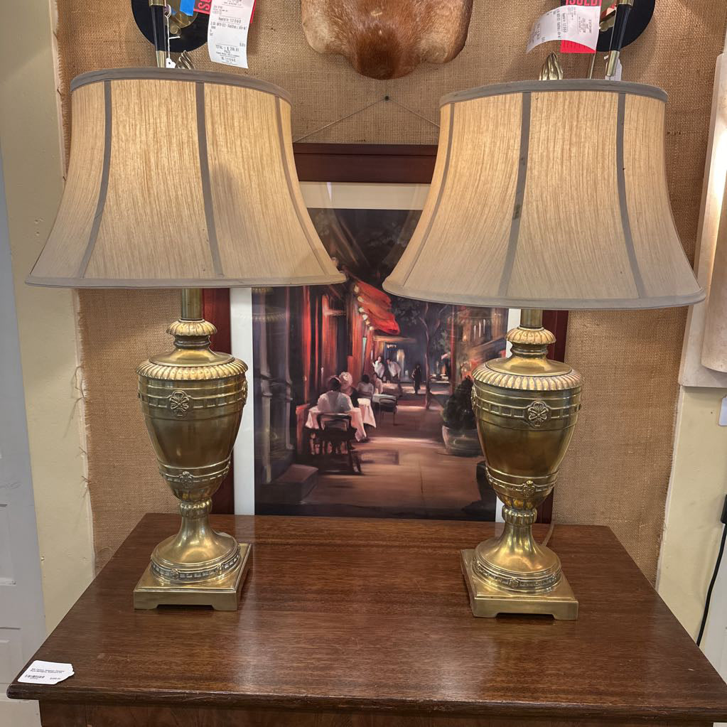 Vintage Brass Urn-Style Stiffel Lamp LAMPS
