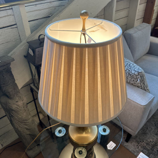Vintage Urn-Style Brass Lamp LAMPS