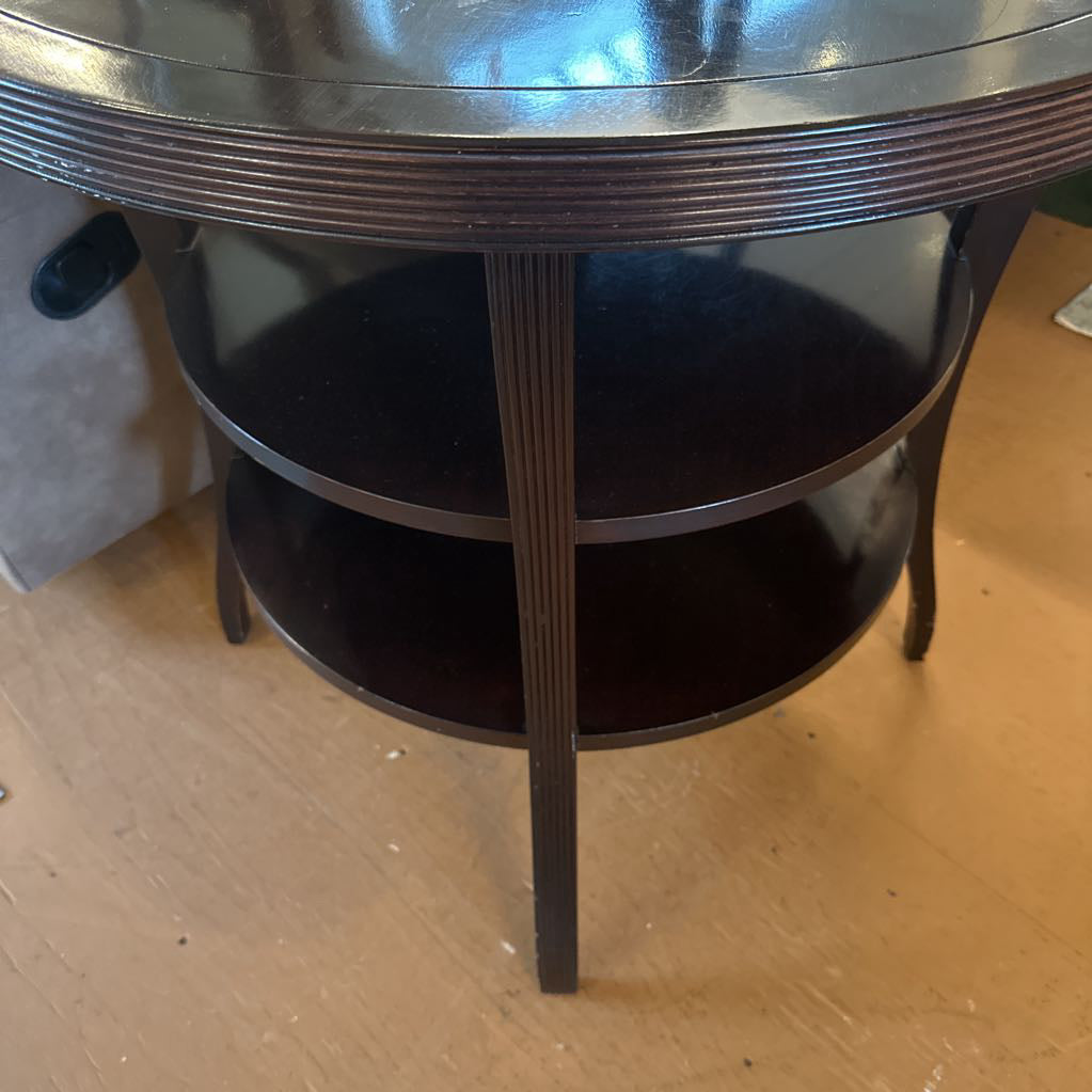 Mahogany Round Tiered End Table C SIDE TABLES