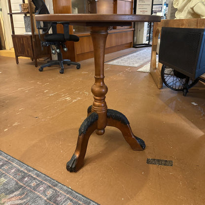 Vintage Italian Style Accent Table C SIDE TABLES