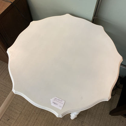 White Scalloped Occasional Table C SIDE TABLES