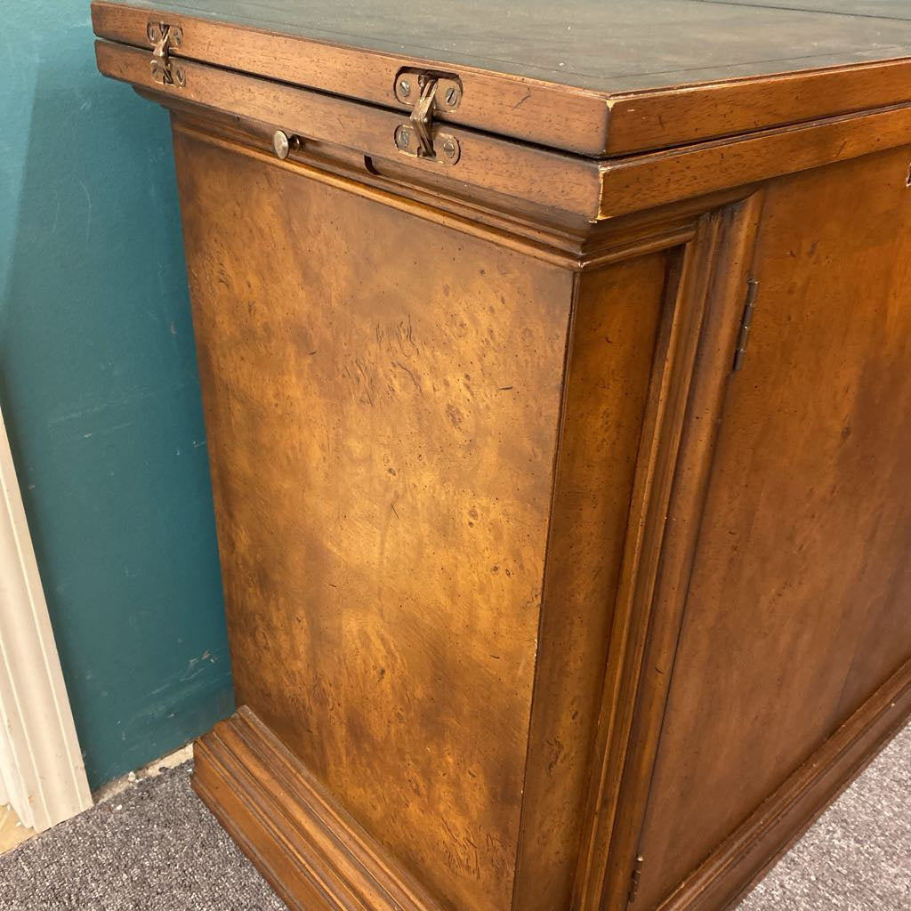 TOMLINSON Vintage Flip Top Server