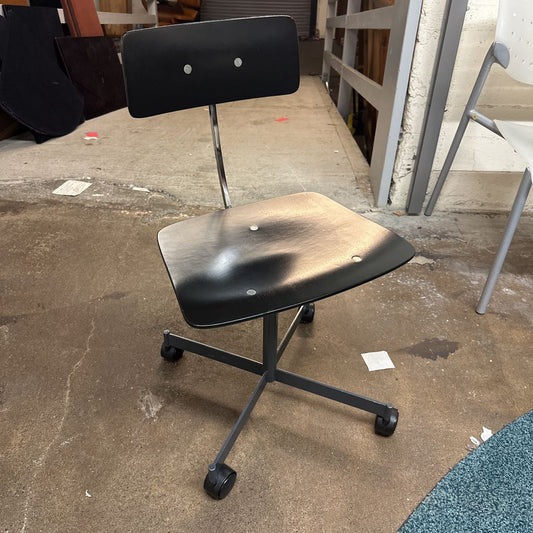 Simple Black Office Chair