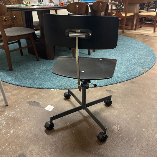 Simple Black Office Chair