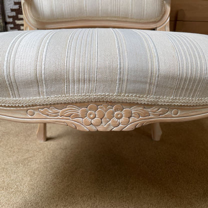 Light Wood French Style Striped Upholstry Accent Chair w/ Cabriole Feet U ACCENT CHAIRS