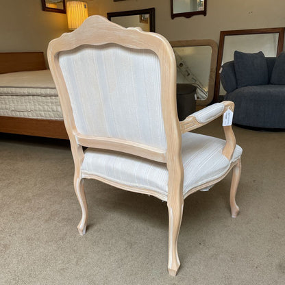 Light Wood French Style Striped Upholstry Accent Chair w/ Cabriole Feet U ACCENT CHAIRS
