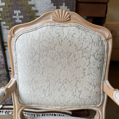 Light Wood French Style Floral Upholstry Accent Chair w/ Cabriole Feet U ACCENT CHAIRS