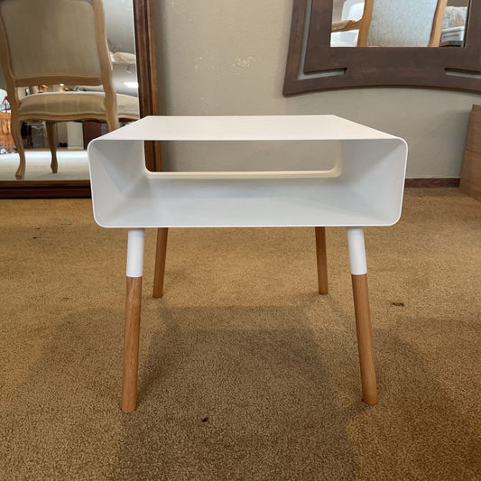 Yamazaki Home Short White Metal Nightstand C NIGHTSTANDS