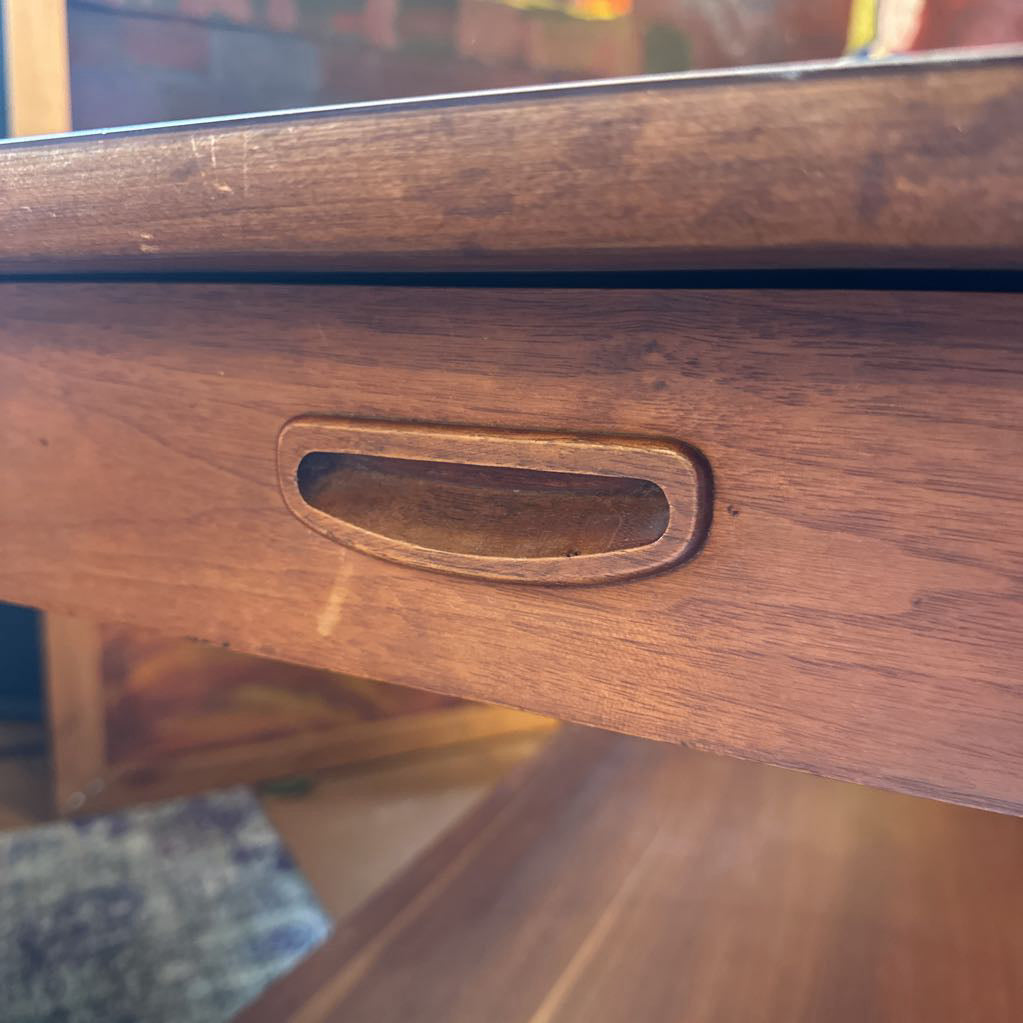 Lane End Table C SIDE TABLES