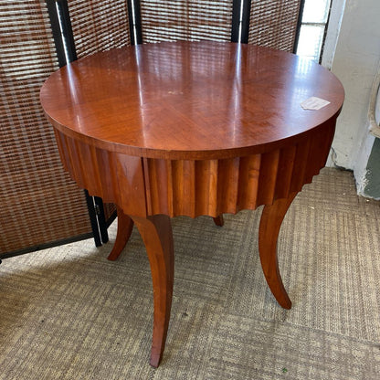 ETHAN ALLEN Cherry Fluted Occasional Table C SIDE TABLES