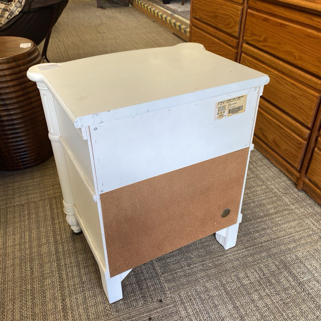 Classic White Fluted Column Nightstand