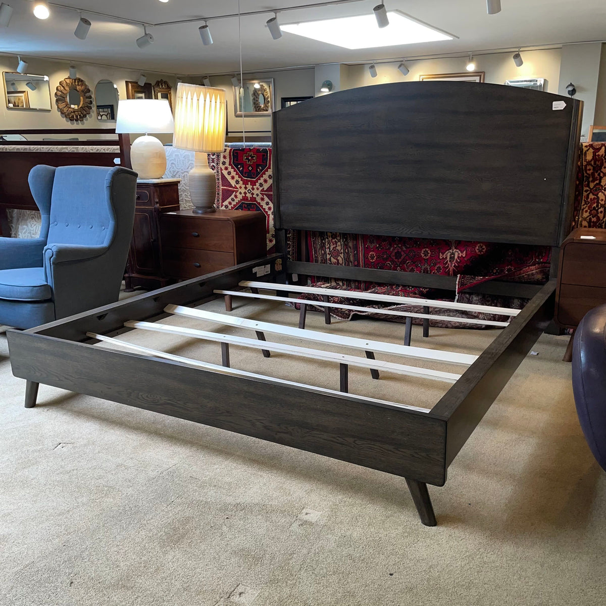 Regina Walnut King Bed C BED FRAMES