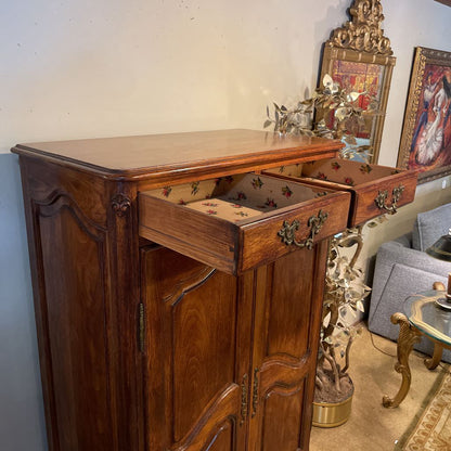 French Louise XV Style Oak Gentleman's Dresser C HIGHBOYS