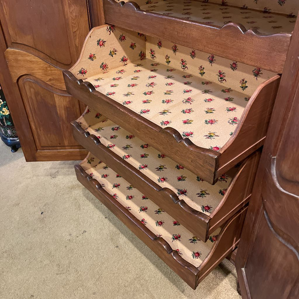 French Louise XV Style Oak Gentleman's Dresser C HIGHBOYS
