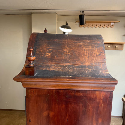 Mahogany Queen Anne Style Highboy Dresser C HIGHBOYS
