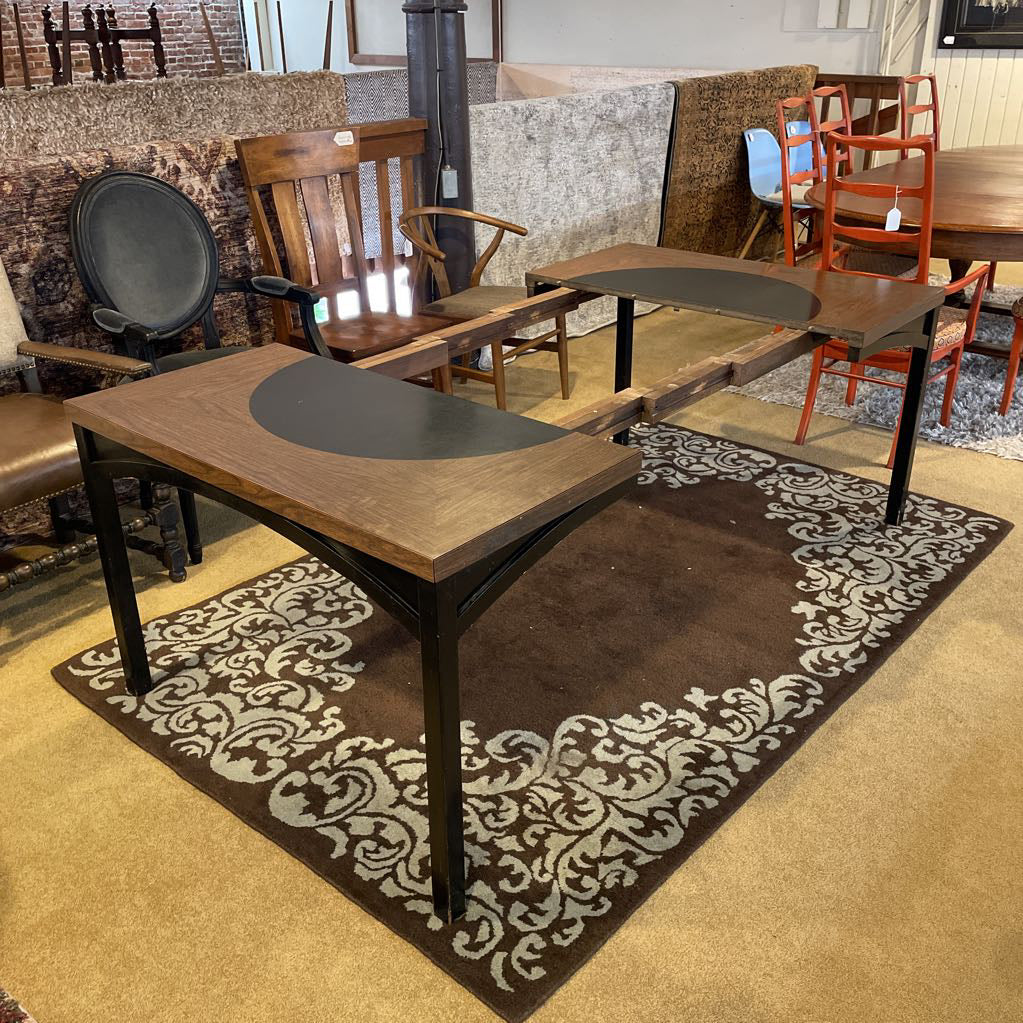 MC Dining Table with Black Circle/Oval on Surface C DINING TABLES