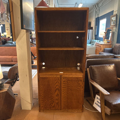 2 Door Oak Bookcase C BOOKSHELVES