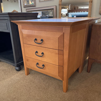 Blonde Wood 3 Drawer w/ Black Metal Hardware Nightstand C NIGHTSTANDS