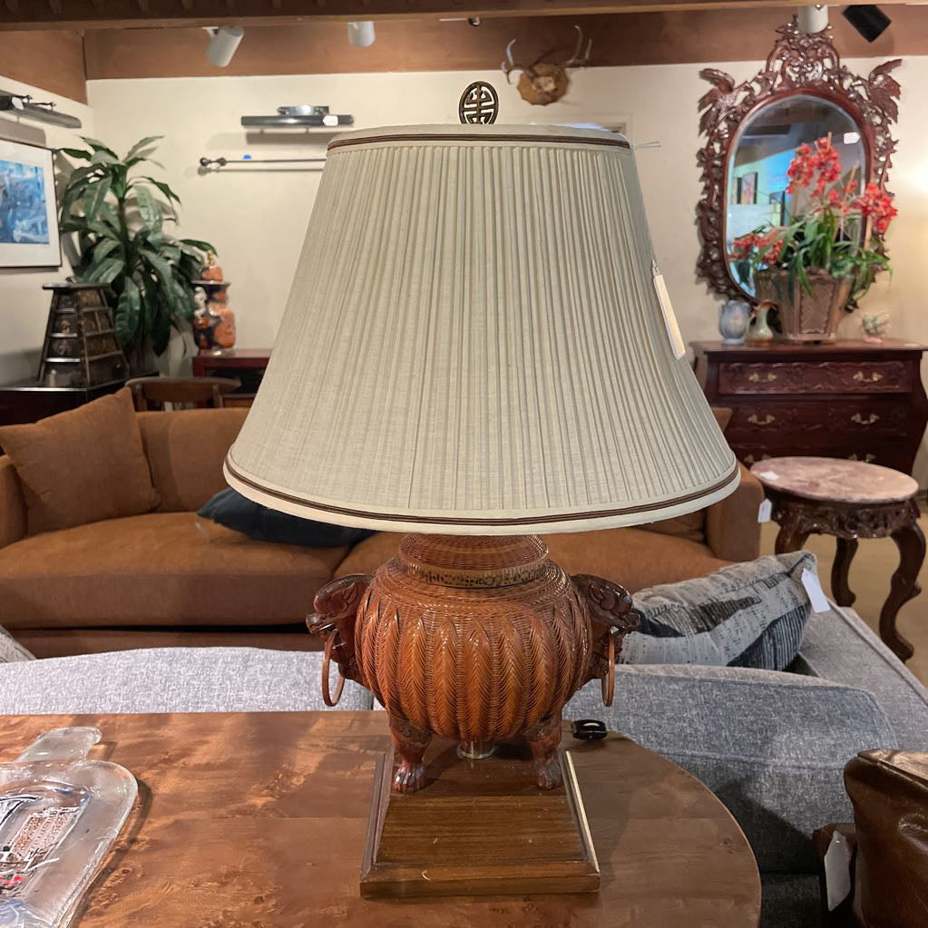Woven Animal Table Lamp LAMPS