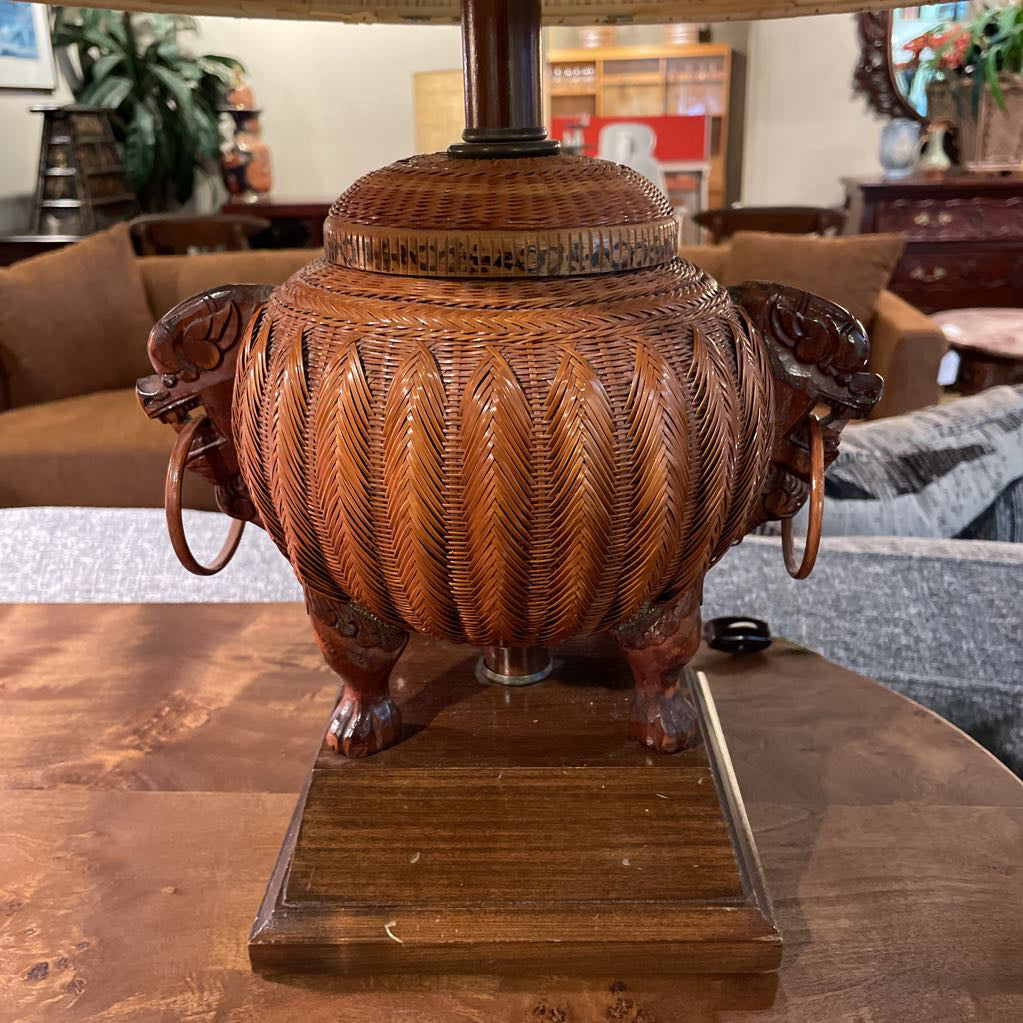 Woven Animal Table Lamp LAMPS