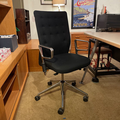 Vitra ID Trim Black Office Chair - Antonio Citterio C OFFICE CHAIRS