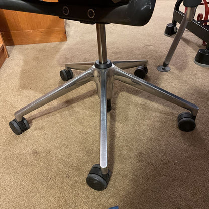 Vitra ID Trim Black Office Chair - Antonio Citterio C OFFICE CHAIRS