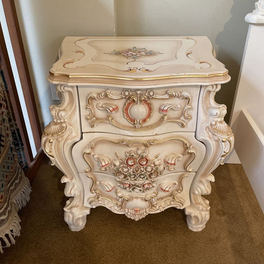 Ornate Rococo Style 3 Drawer Nightstand w/ Floral Motifs C NIGHTSTANDS
