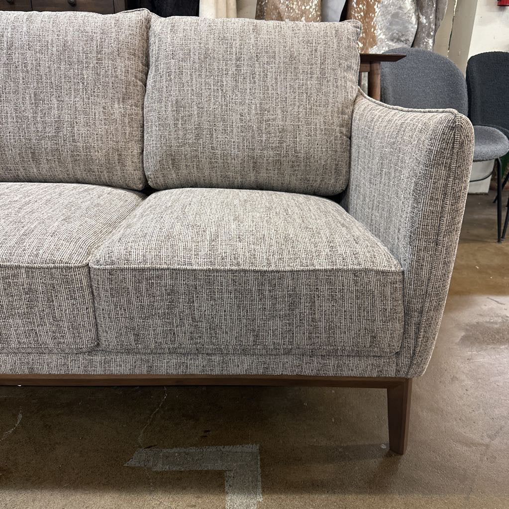 Lithia Brown Sofa U SOFAS
