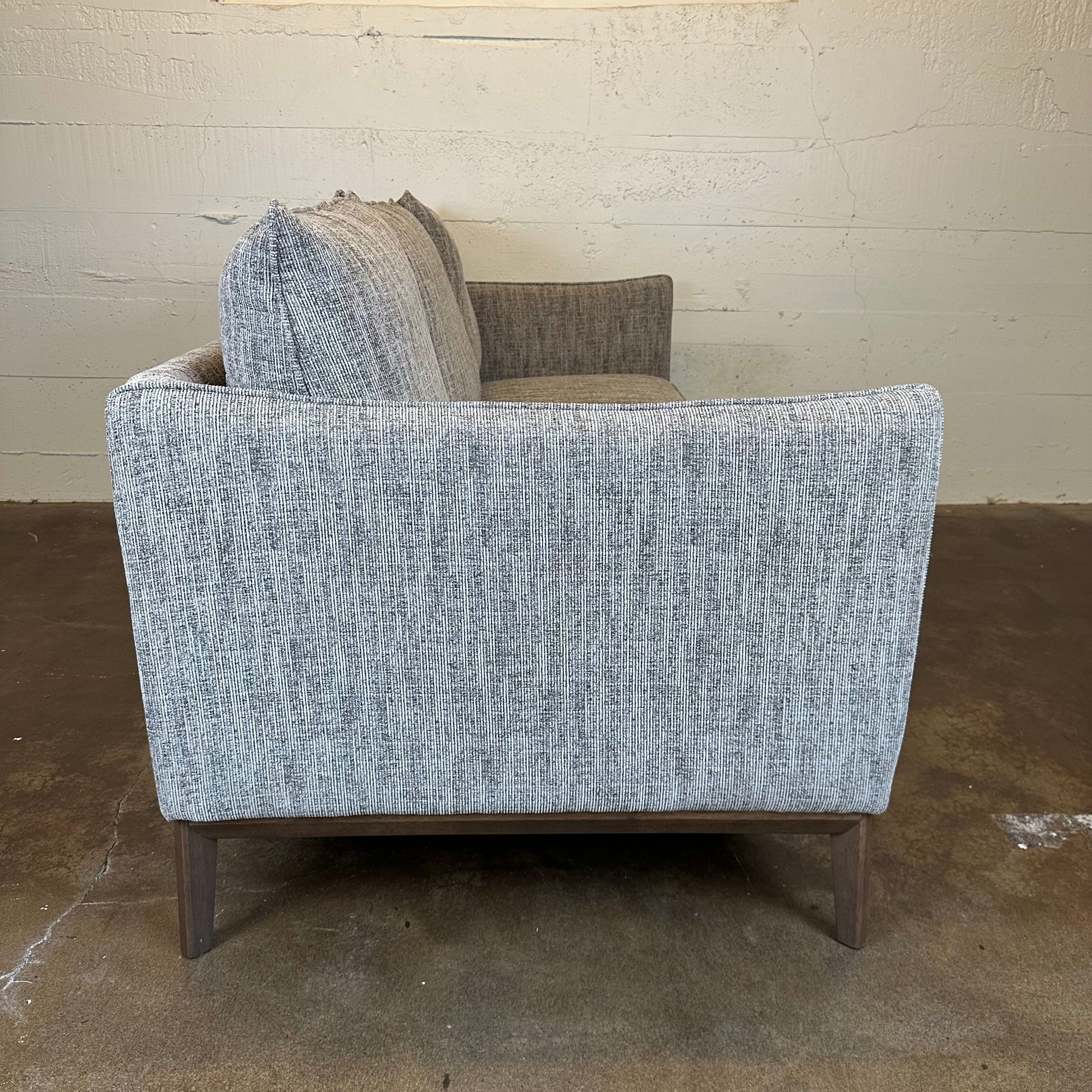 Lithia Brown Sofa U SOFAS