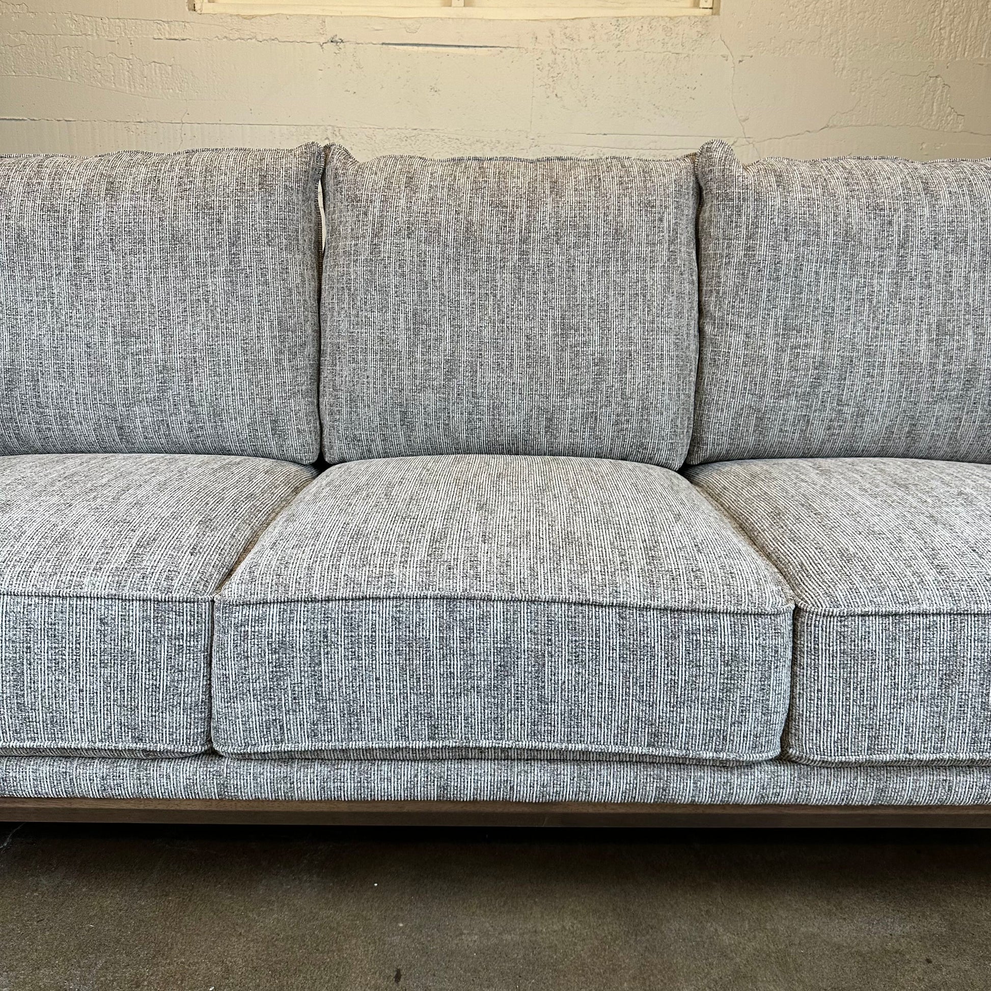 Lithia Brown Sofa U SOFAS