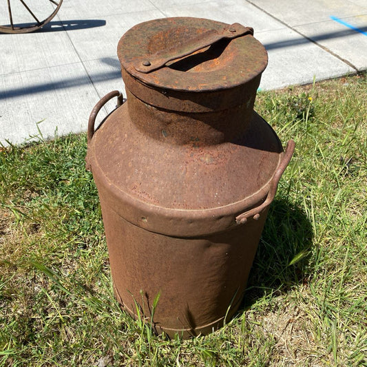 Antique Rusty Milk Can UNIQUE FINDS
