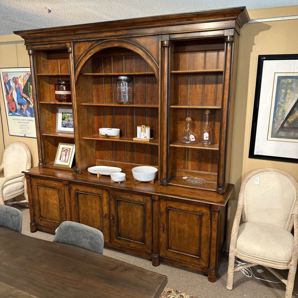 Henredon Cherry Wood Hutch w/ 4 Doors