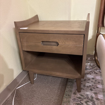 Aizen Nightstand