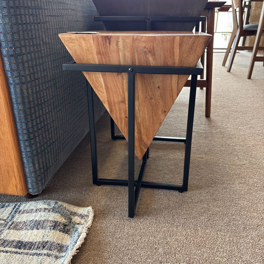 Natural Triangle Cube Side Tabl