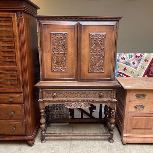Antique Edwardian Ornate Wardrobe w 2 Doors C BOOKSHELVES