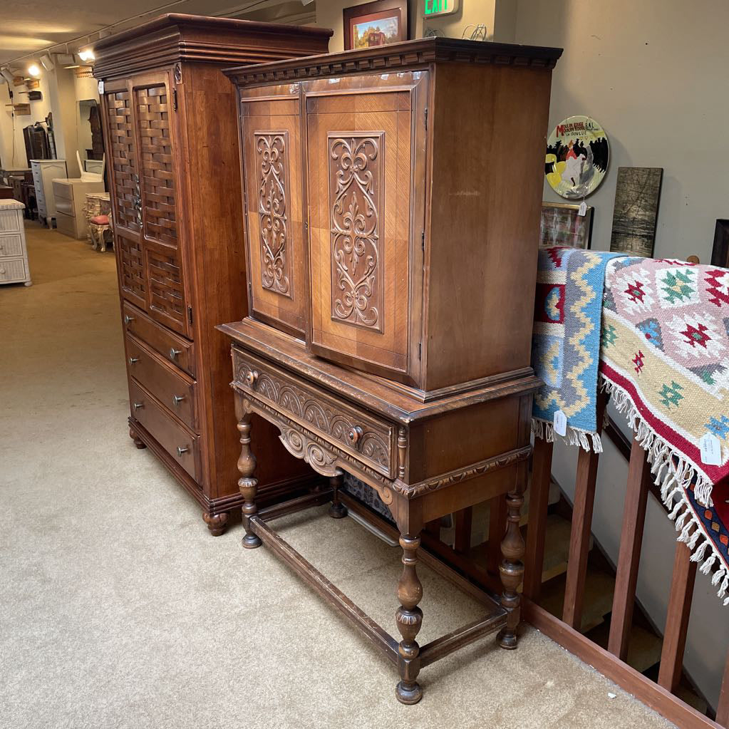 Antique Edwardian Ornate Wardrobe w 2 Doors C BOOKSHELVES