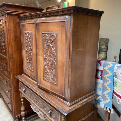 Antique Edwardian Ornate Wardrobe w 2 Doors C BOOKSHELVES