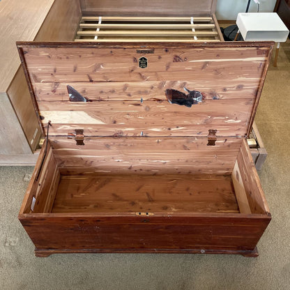 Red Cedar High Lacquer Trunk